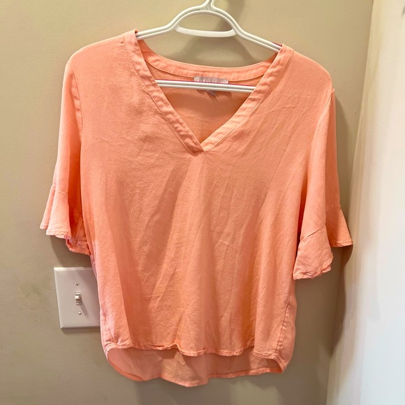 Chelsea28 Tops - 🔴3/$15🔴 Chelsea28 Silk Light Pink/Blush V-Neck Top w/ Ruffle Sleeves (size M)
